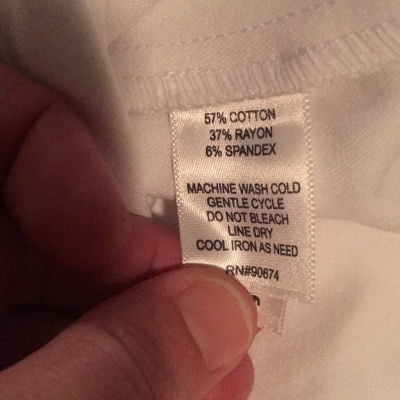 Boston Proper White Capri pants - Picture 5 of 5